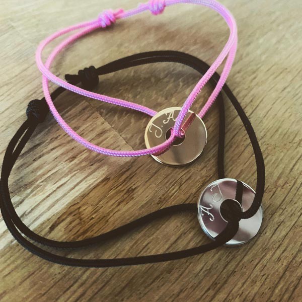 Duo bracelets jetons pour Elle et Lui Duo bracelets jetons pour Elle et Lui