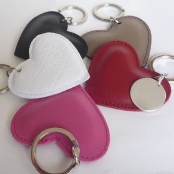Porte clé coeur en cuir